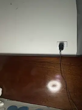 Meowyeuk6 online show from September 25, 2025, 4:27 am