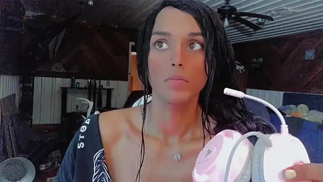 HTXBBY3130 online show from October 6, 2025, 1:14 am