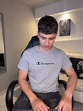 AdrianRinaldi online show from April 11, 2026, 8:02 pm