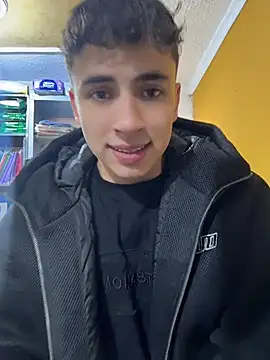 AdrianRinaldi online show from April 21, 2026, 2:01 pm