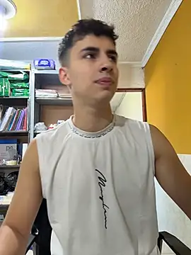 Snapshot of AdrianRinaldi chatting on April 26, 2026, 3:53 pm AdrianRinaldi online show from April 26, 2026, 3:53 pm
