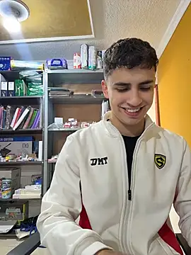 Snapshot of AdrianRinaldi chatting on May 3, 2026, 3:07 pm AdrianRinaldi online show from May 3, 2026, 3:07 pm