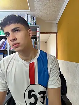Snapshot of AdrianRinaldi chatting on May 26, 2026, 2:02 pm AdrianRinaldi online show from May 26, 2026, 2:02 pm