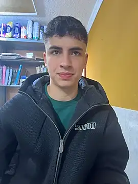 Snapshot of AdrianRinaldi chatting on May 28, 2026, 1:52 pm AdrianRinaldi online show from May 28, 2026, 1:52 pm