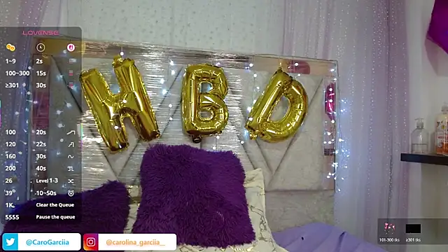 Carolinagarcia12345 online show from November 16, 2025, 3:12 am