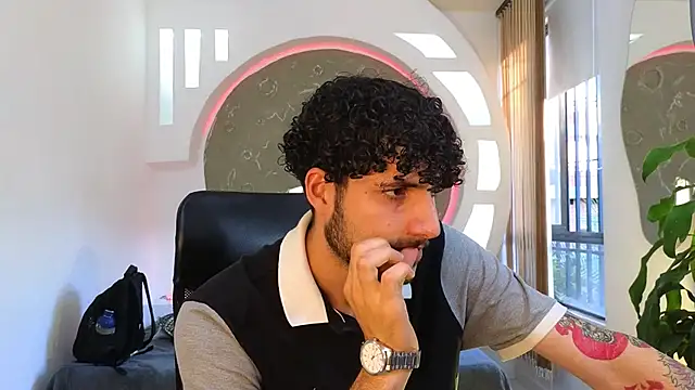 Rafael Mendezz online show from September 9, 2025, 10:09 pm