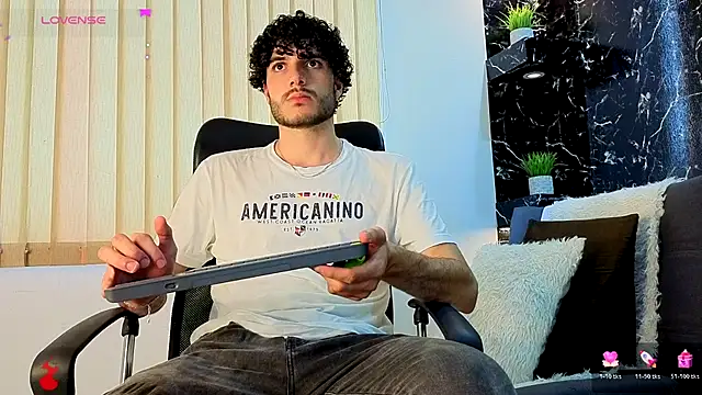 Rafael Mendezz online show from December 3, 2025, 8:29 pm