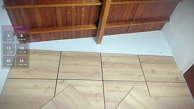 Isabelagomez1 online show from September 11, 2025, 4:29 pm