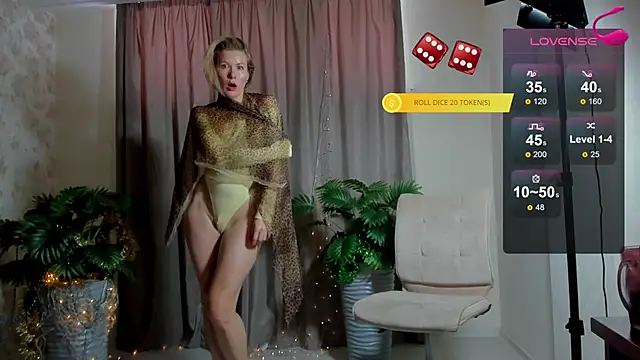 Julia Giulia online show from February 12, 2026, 9:37 am