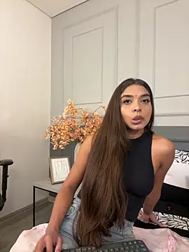 AnnyVega  online show from October 21, 2025, 7:25 pm