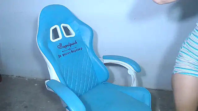 sensualduo online show from April 5, 2026, 10:01 am