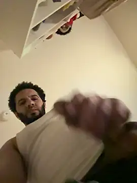 Palaciosjoan online show from April 6, 2026, 5:52 am