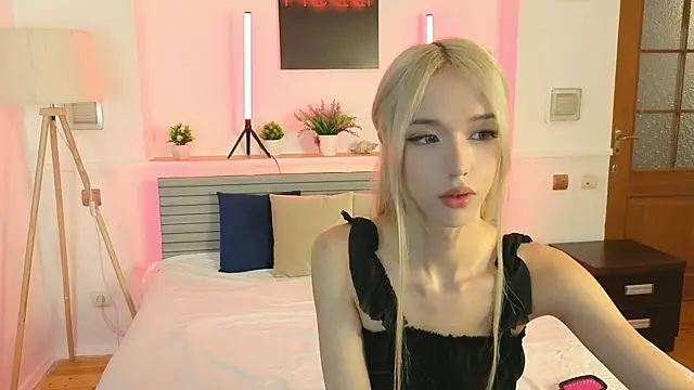 okerriella online show from April 24, 2026, 7:33 am