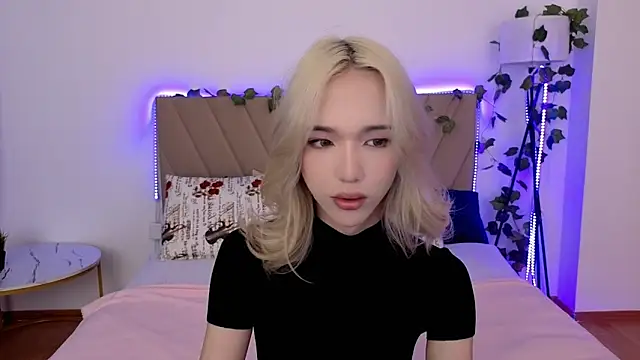Snapshot of okerriella chatting on June 4, 2026, 6:08 am okerriella online show from June 4, 2026, 6:08 am