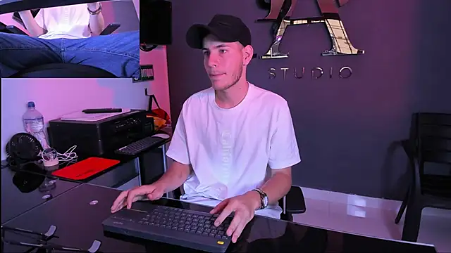 lara and danny online show from September 21, 2025, 4:41 pm