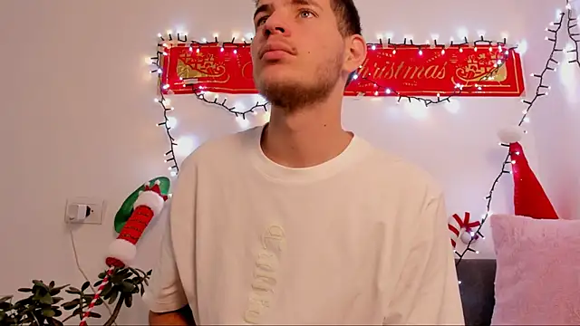 lara and danny online show from November 14, 2025, 1:21 pm