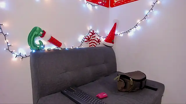 lara and danny online show from November 26, 2025, 1:39 am