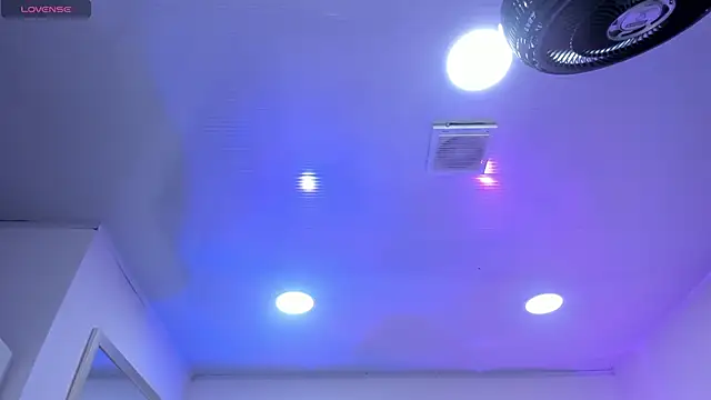 im Lorena online show from April 22, 2026, 8:43 pm