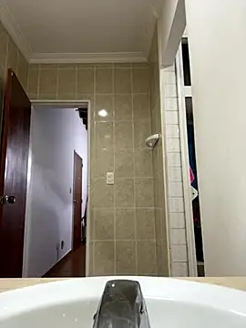 Harley J  online show from October 3, 2025, 12:13 pm