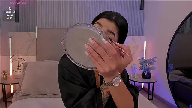 NaishaFord 1 online show from September 10, 2025, 2:11 am