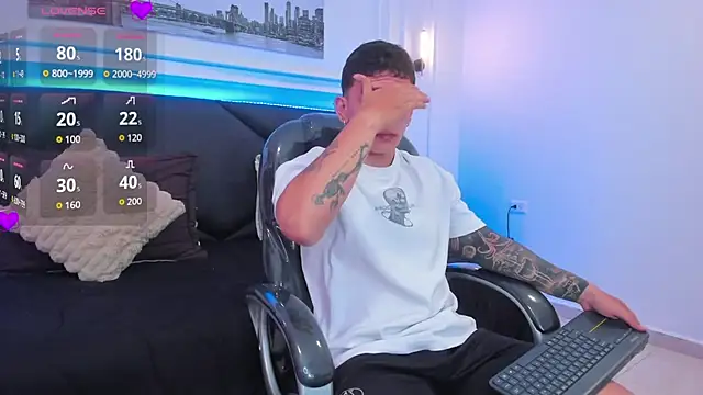 Thomas moon online show from November 7, 2025, 11:43 am