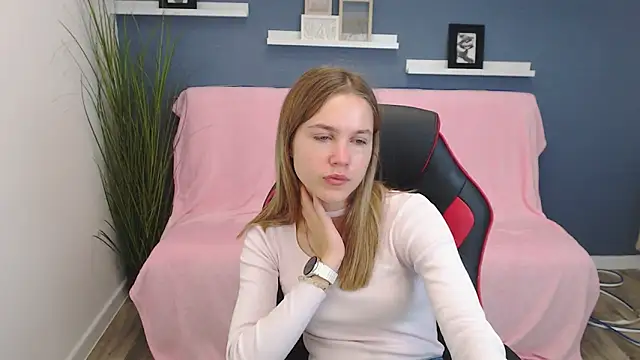 Snapshot of Spicy_Lexi chatting on October 7, 2025, 6:32 am Spicy Lexi online show from October 7, 2025, 6:32 am