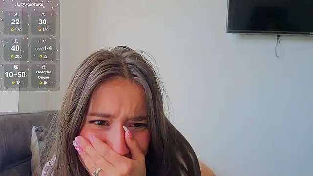 Adhara Kitten online show from April 2, 2026, 3:09 pm