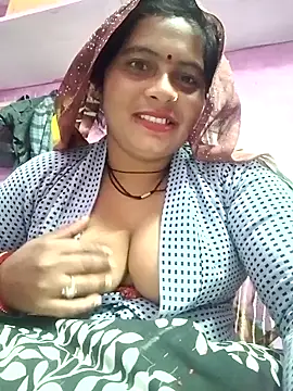 Hot komal1 online show from November 19, 2025, 11:16 pm