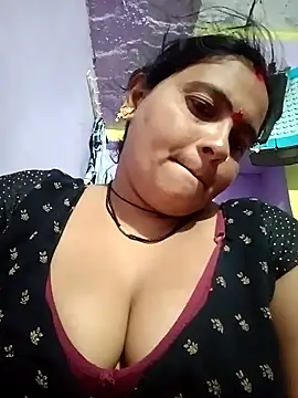 Hot komal1 online show from April 26, 2026, 8:28 pm