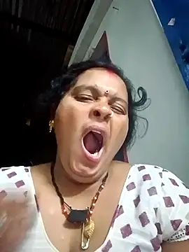 Hot komal1 online show from May 4, 2026, 6:59 pm