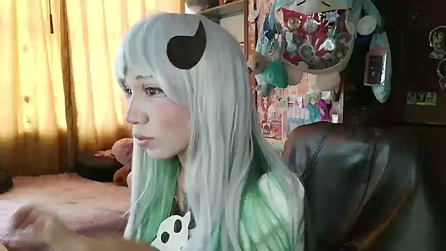 Terraelowen online show from April 14, 2026, 5:08 pm