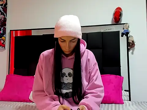 Snapshot of xamila_muaa chatting on November 13, 2025, 12:26 pm xamila muaa online show from November 13, 2025, 12:26 pm