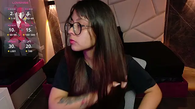 sophiaa 7 online show from October 20, 2025, 11:32 am