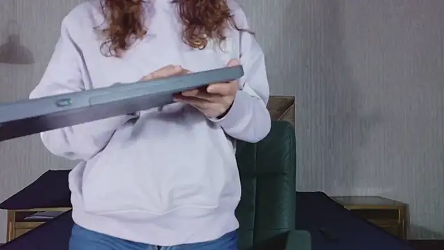 angeles azul online show from September 25, 2025, 1:04 pm