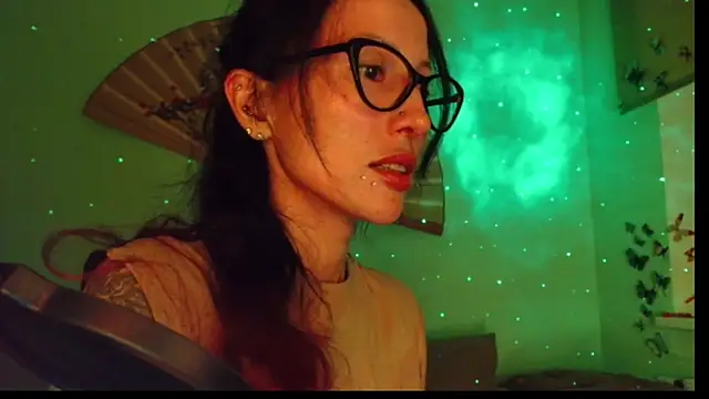 KiotoShine online show from November 26, 2025, 6:09 pm