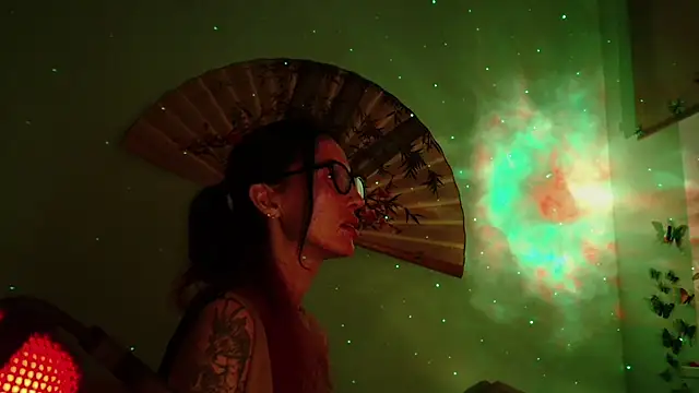 KiotoShine online show from February 4, 2026, 7:42 pm