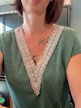 spycyfanny online show from October 16, 2025, 2:18 pm