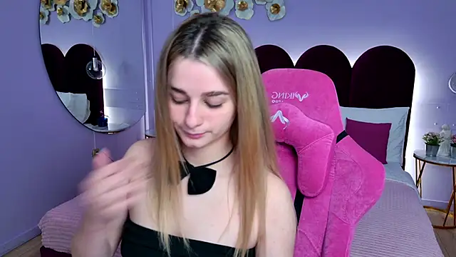 SweetyLicky online show from November 9, 2025, 4:16 pm