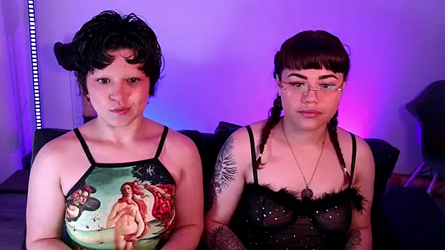 marsearth22  online show from October 18, 2025, 4:30 pm