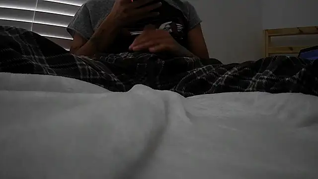 Snapshot of 8inchess chatting on September 18, 2025, 5:04 pm 8inchess online show from September 18, 2025, 5:04 pm