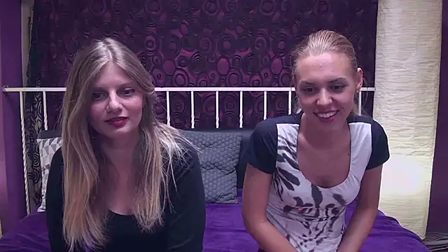 BlondeWitches online show from December 31, 2024, 1:04 am