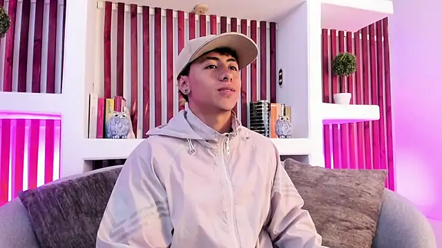 Troy dalton online show from September 27, 2025, 6:57 pm