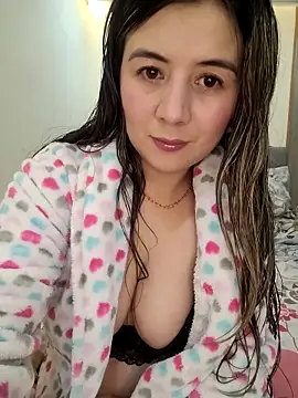 Sophie del Castillo online show from May 23, 2026, 1:55 am