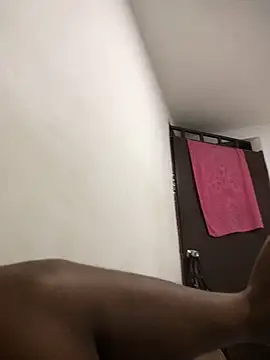 MichellePose online show from September 26, 2025, 3:32 am