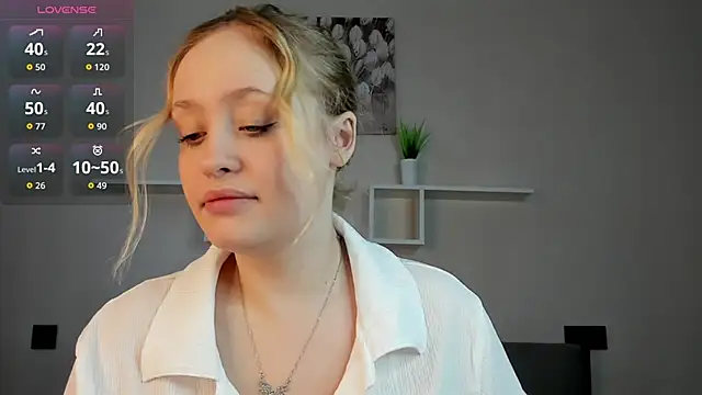 Julliakoill online show from November 20, 2025, 8:25 am