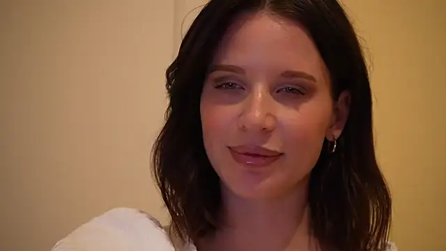 Snapshot of ellaa91 chatting on June 9, 2026, 5:57 pm ellaa91 online show from June 9, 2026, 5:57 pm