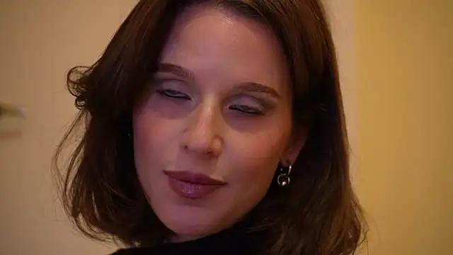 Snapshot of ellaa91 chatting on June 17, 2026, 5:58 pm ellaa91 online show from June 17, 2026, 5:58 pm