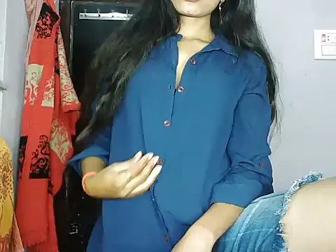 Snapshot of ROSE_GOLDE chatting on December 20, 2025, 8:10 am ROSE GOLDE online show from December 20, 2025, 8:10 am