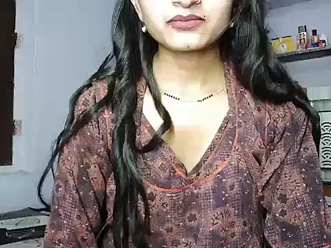 Snapshot of ROSE_GOLDE chatting on June 10, 2026, 3:00 pm ROSE GOLDE online show from June 10, 2026, 3:00 pm