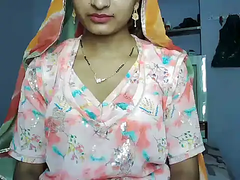Snapshot of ROSE_GOLDE chatting on June 16, 2026, 10:29 am ROSE GOLDE online show from June 16, 2026, 10:29 am